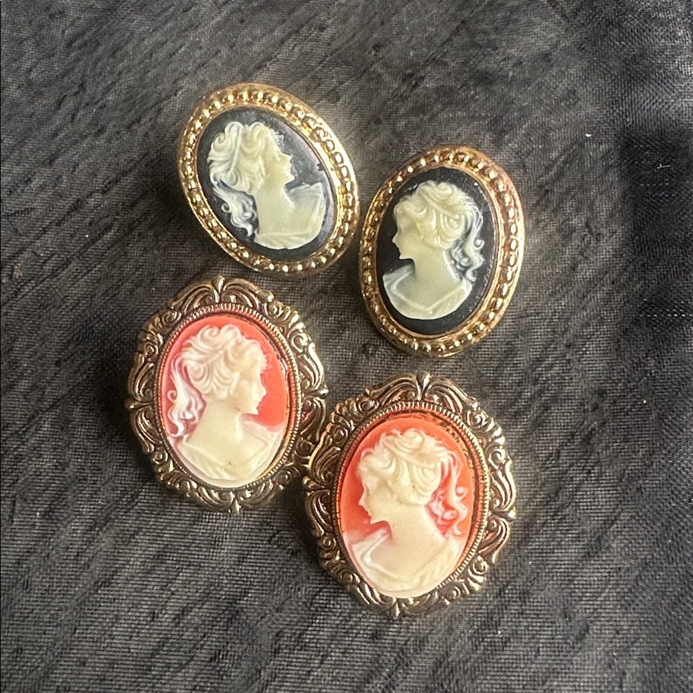 Elegant Gold and Cameo Earrings Set - Picture 9 of 13